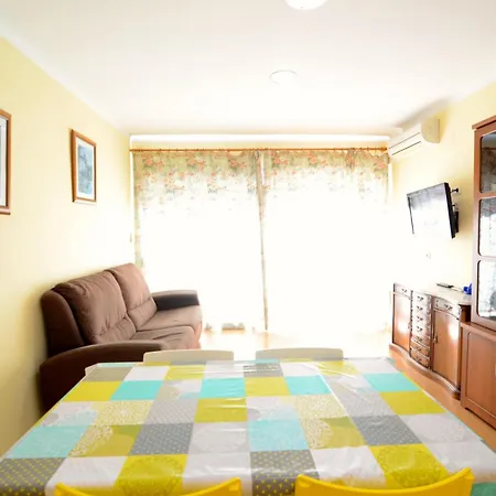 Apartment Omega 12 2-a